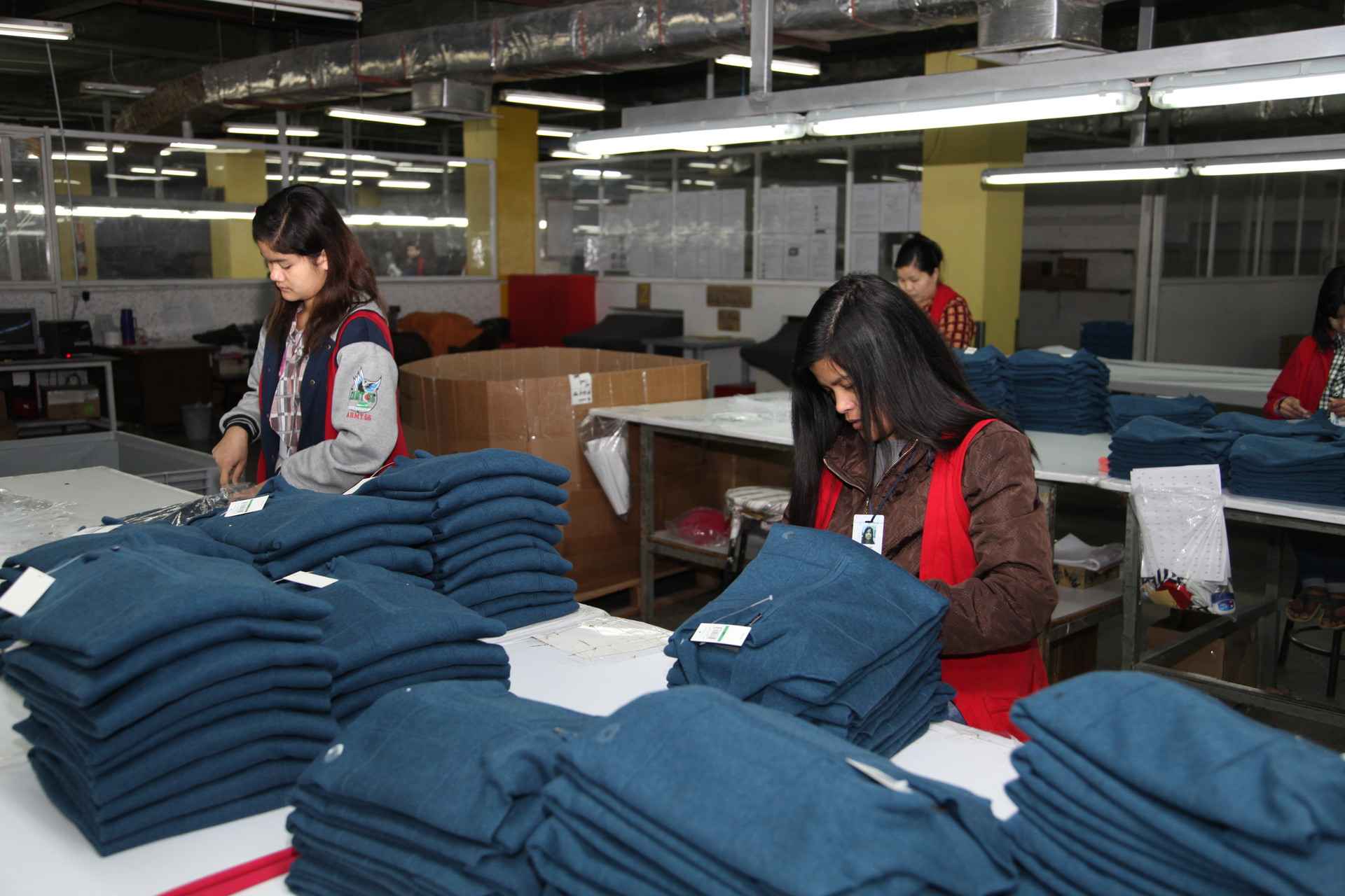 The Apparel Industry and the Jordanian Economy Calculating the